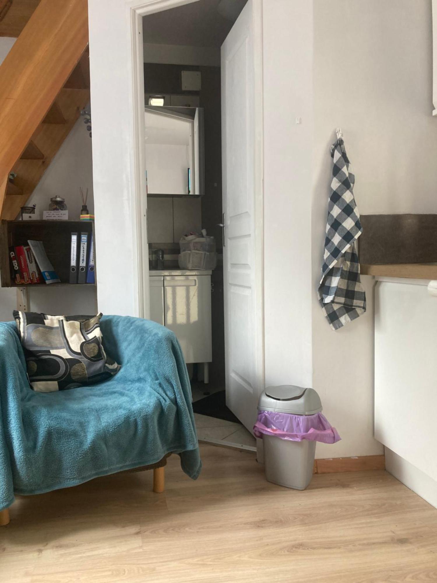 La « cabaneste » Dans